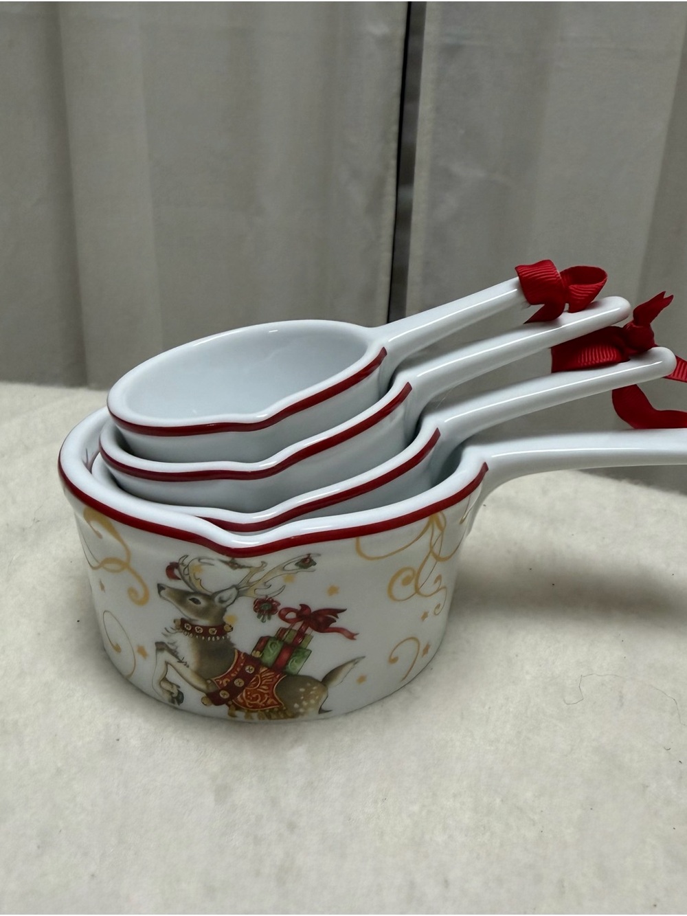 Williams Sonoma White Teas the Night Before Christmas Nested Measuring Cups